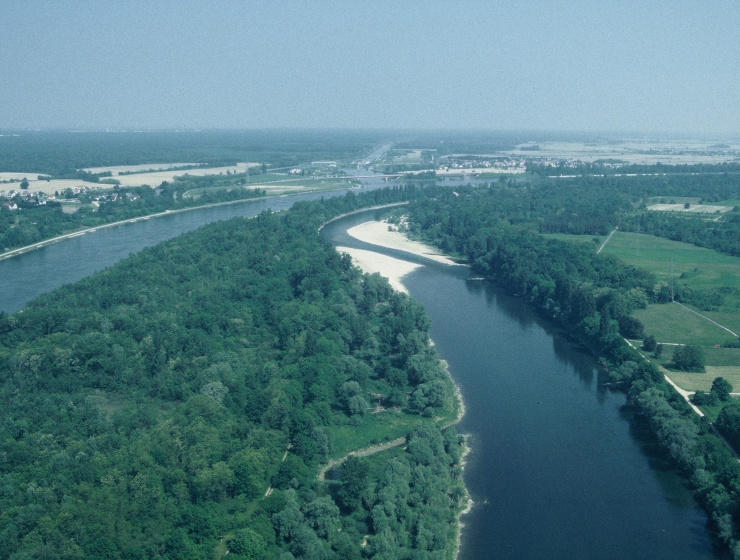 Tournée en hélicoptère sur le Rhin. Vue aérienne du Vieux Rhin entre les PK 182 et 185 - RUSSO Philippe - 2001